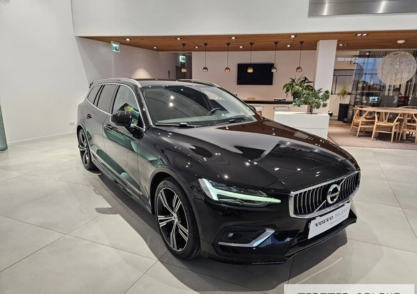 Volvo V60 cena 164900 przebieg: 58146, rok produkcji 2019 z Police małe 667